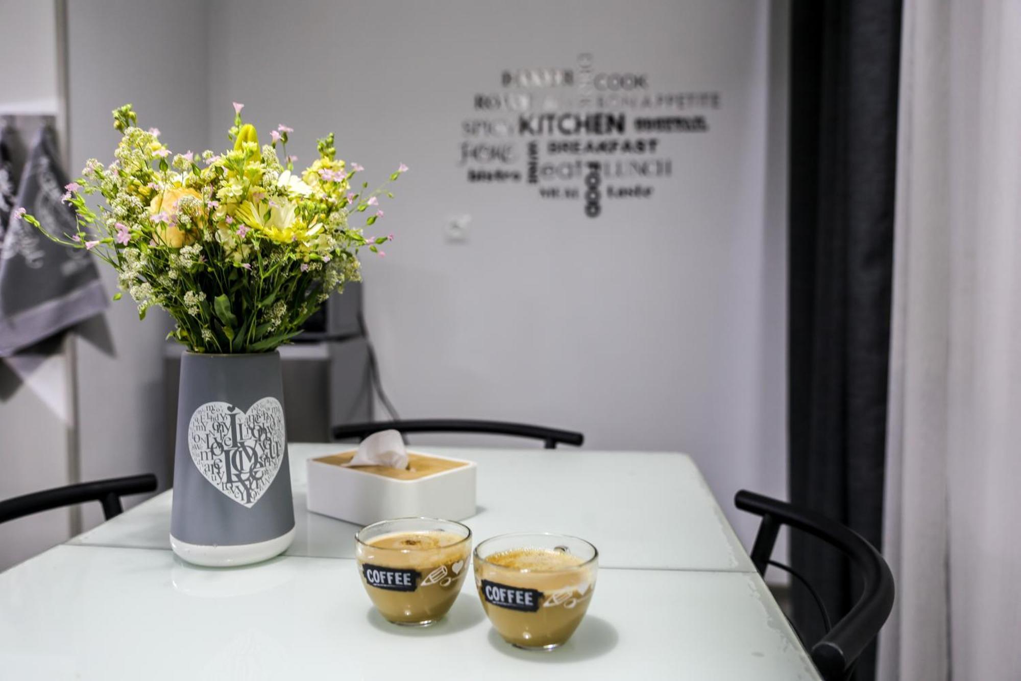 L&L. Apartment Yerevan Ngoại thất bức ảnh